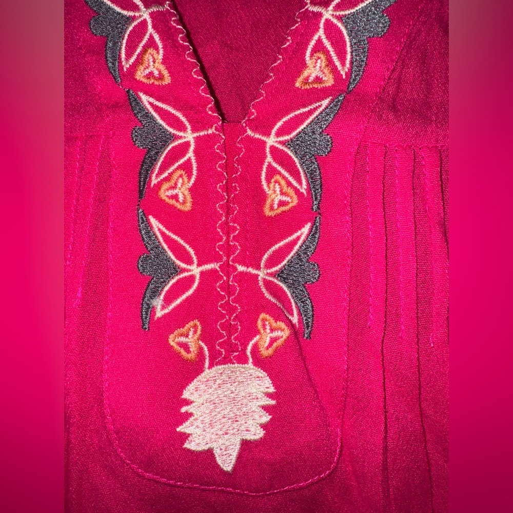 Easel Embroidered Pink Women's Top - Picture 3 of 7
